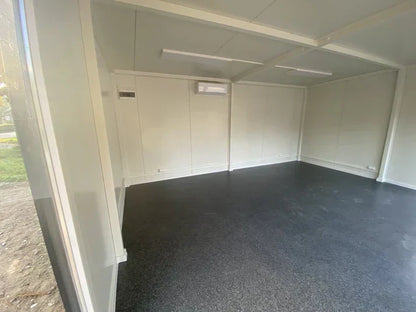 Contenedor de oficina 6X4,70m