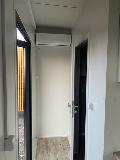 contenedor habitable de 8,0 x 3,0 metros